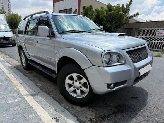 MITSUBISHI PAJERO SPORT 3.5 HPE 4X4 V6 24V GASOLINA 4P AUTOMÁTICO